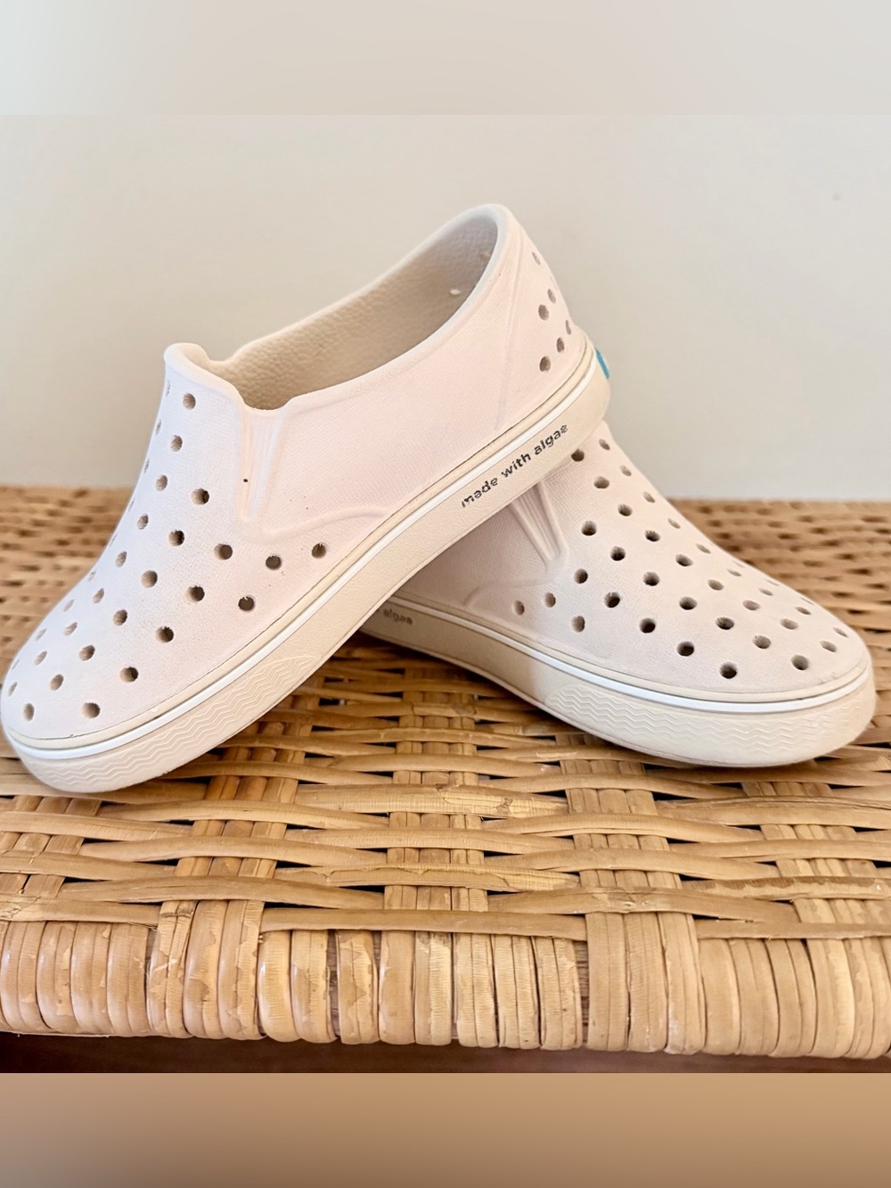 Native Jefferson Slip-On Sneakers in Bone. Size 8 child